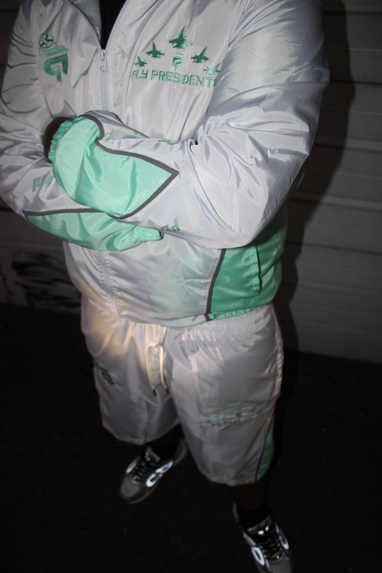 White/Teal - "Presidential Gallery" Windbreaker Set